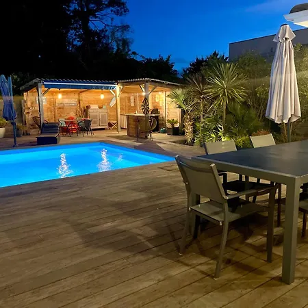 Nolaene, 8-9 Pers, Piscine, Calme Et Moderne Villa